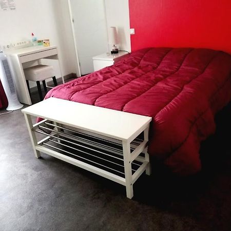 Chambre Avec Salle De Bain Privatisee Avec Petit Dejeuner Compris Auxonne Luaran gambar